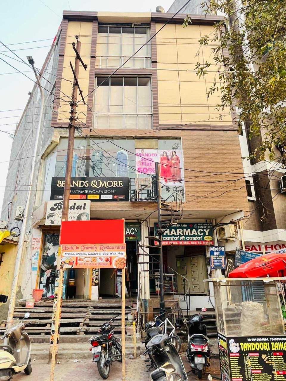 Oyo 49535 P.K公寓酒店 诺伊达 外观 照片